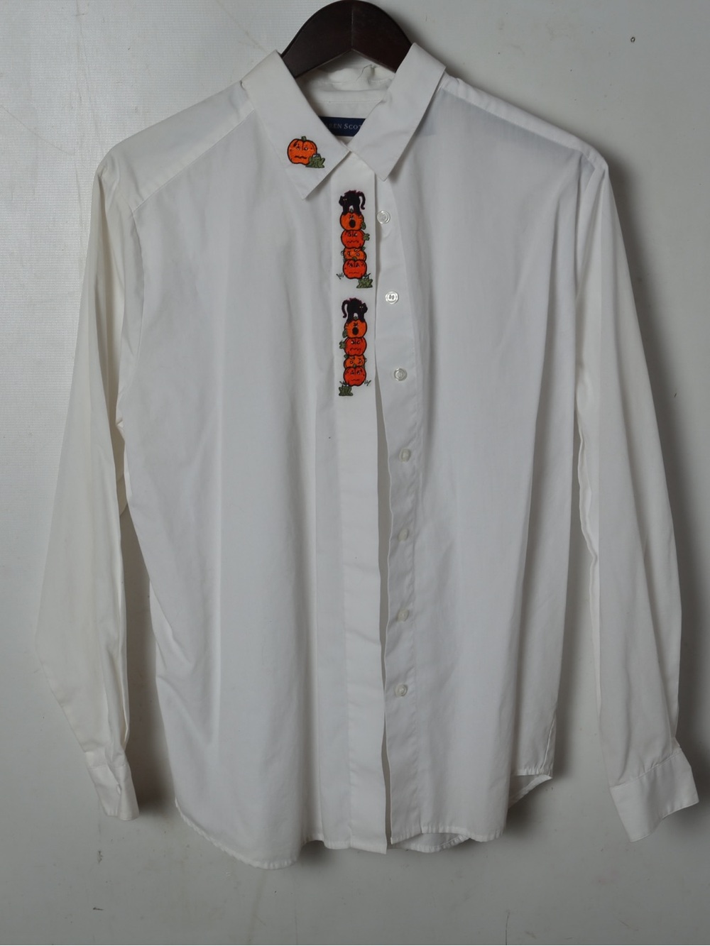 Karen Scott White Button-Up Shirt with Pumpkin Embroidery